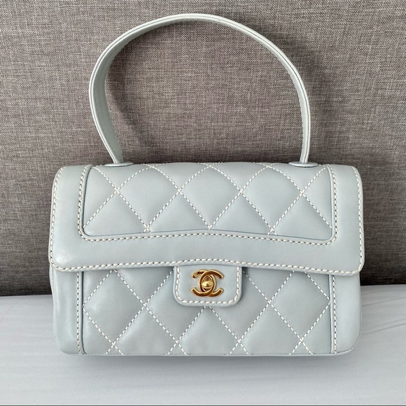 ❌SOLD❌ Chanel Milky Blue Wildstich Handle Bag - Picture 2 of 13
